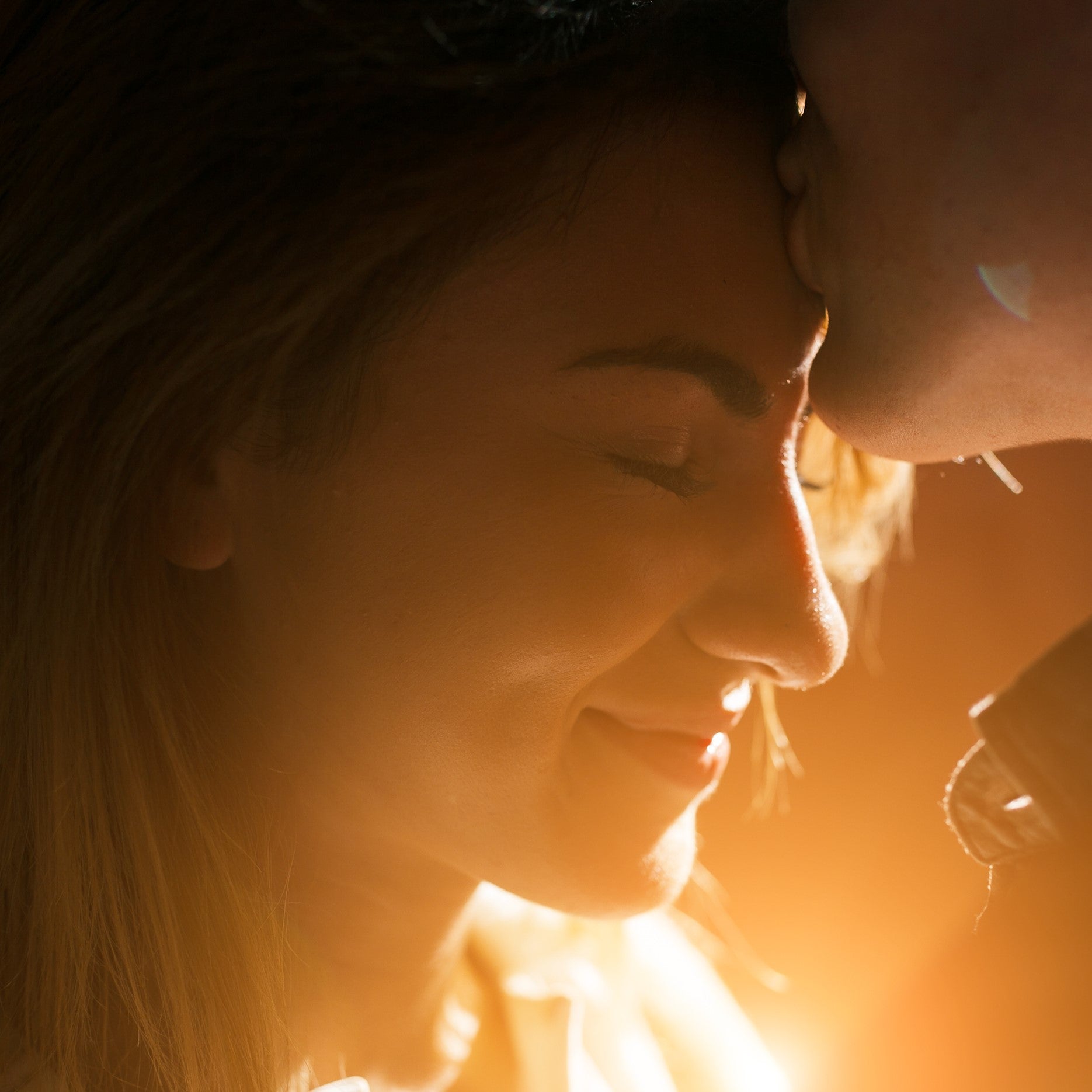 Happy Kiss Day 2024: Best Wishes, Quotes & Greetings For Kiss Day