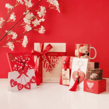 Why Oye Happy is the Ultimate Destination for Online Gifting
