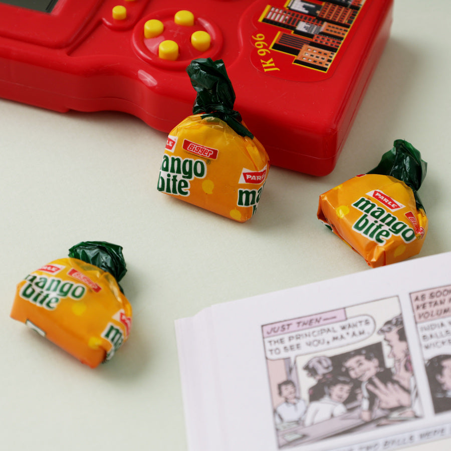 90s Rakhi Hamper
